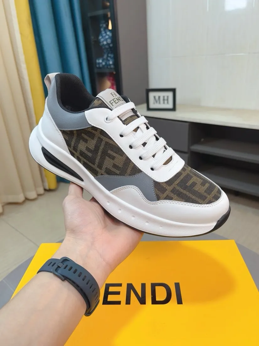 Men's Men's Shoes 💰438🌹🌹[fendi] Fendi's classic and comfortable men's, this complex sneaker is made of soft calfskin➕genuine leather lining➕original ultra-light rubber material with rough outsole. This unique light style is suitable for the casual and refined sensibility of this season. It is comfortable and natural on the feet. It is an everyday style for casual travel in autumn and winter! 38/44